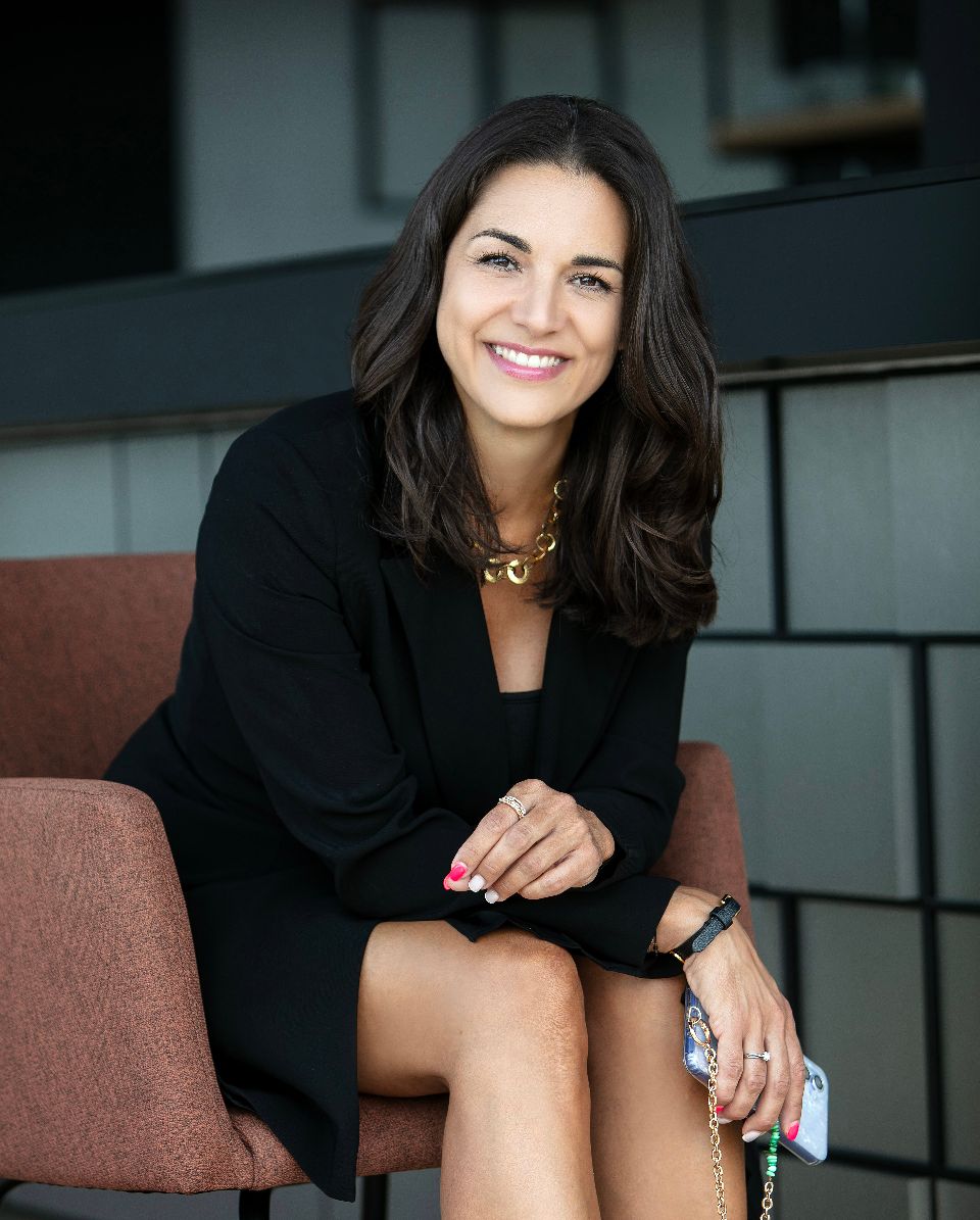 Usmievavá Marta Pálešová, organizátorka LinkedIn Espresso a networkingu